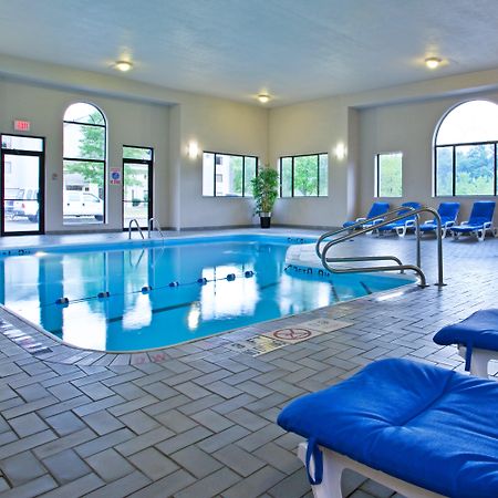 Holiday Inn Express Hotel Pittsburgh-North/Harmarville By Ihg Ngoại thất bức ảnh