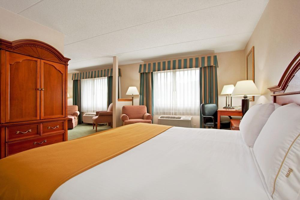 Holiday Inn Express Hotel Pittsburgh-North/Harmarville By Ihg Ngoại thất bức ảnh