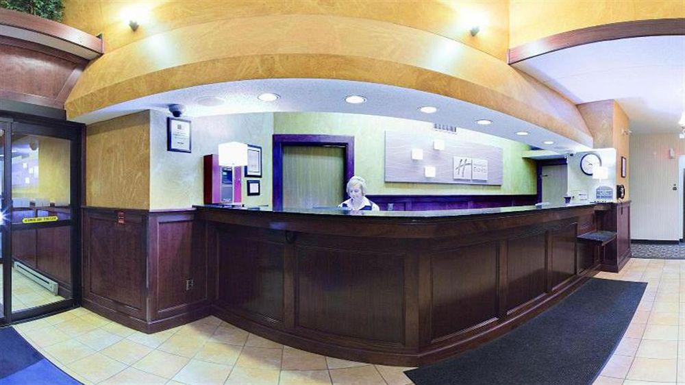 Holiday Inn Express Hotel Pittsburgh-North/Harmarville By Ihg Ngoại thất bức ảnh