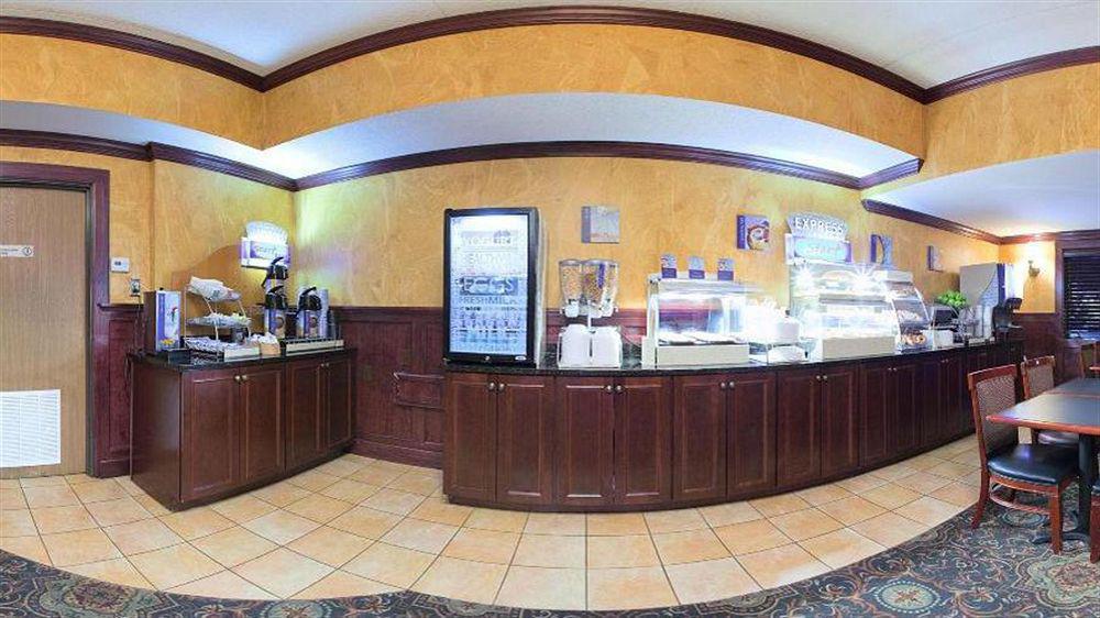 Holiday Inn Express Hotel Pittsburgh-North/Harmarville By Ihg Ngoại thất bức ảnh