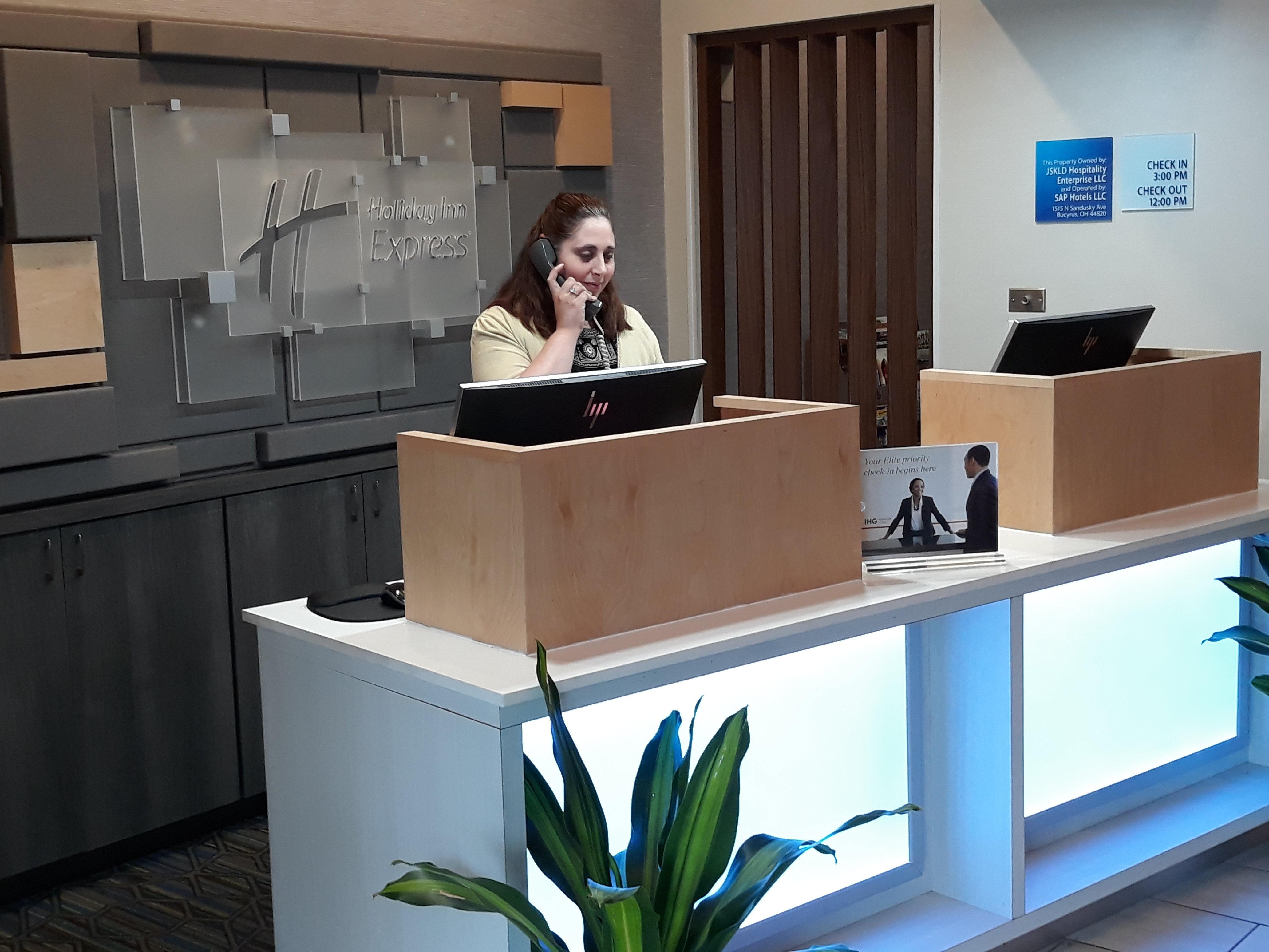 Holiday Inn Express Hotel Pittsburgh-North/Harmarville By Ihg Ngoại thất bức ảnh