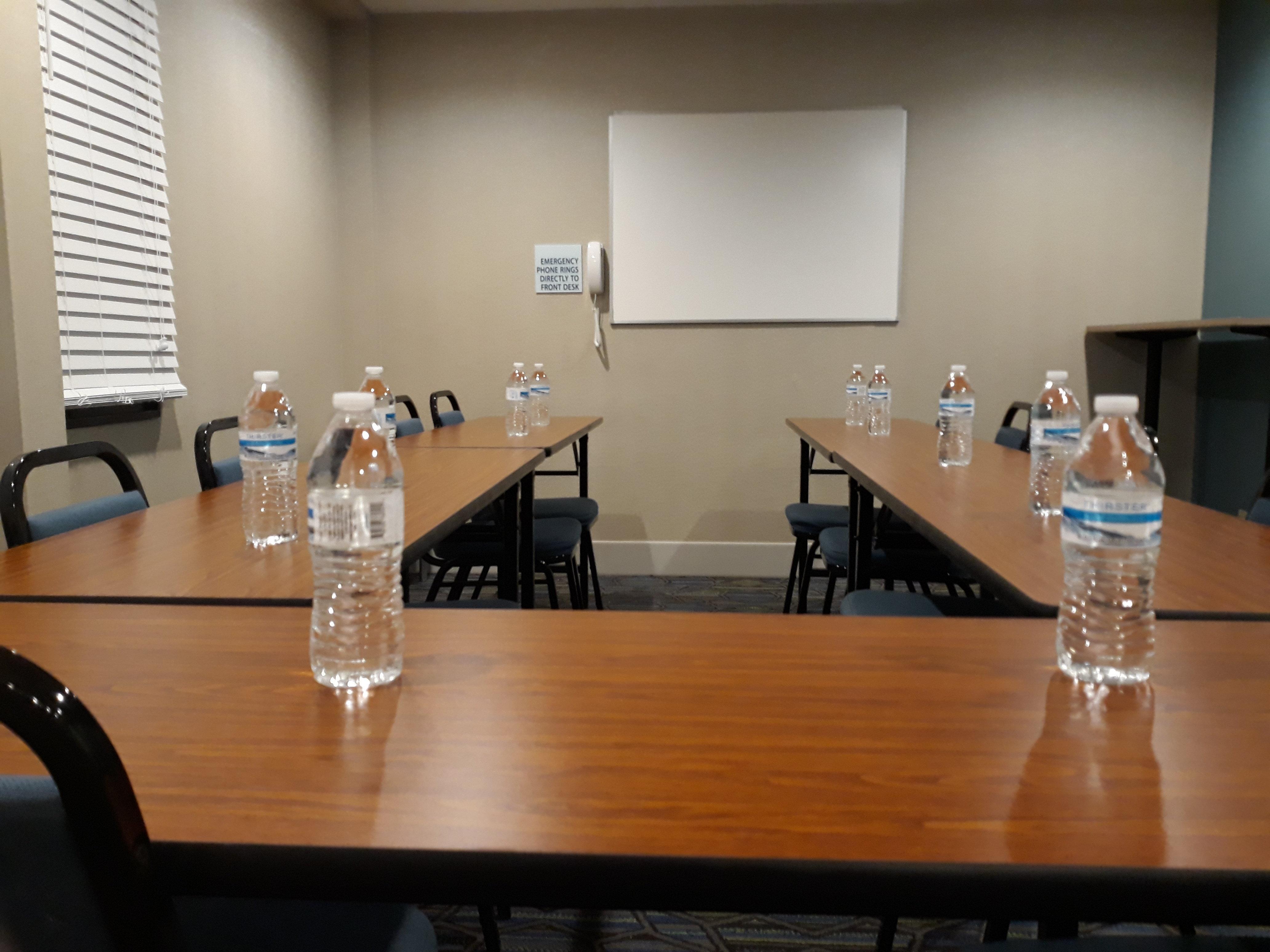 Holiday Inn Express Hotel Pittsburgh-North/Harmarville By Ihg Ngoại thất bức ảnh