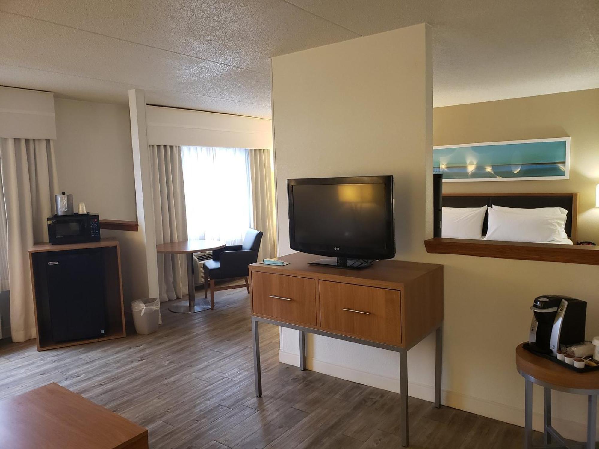 Holiday Inn Express Hotel Pittsburgh-North/Harmarville By Ihg Ngoại thất bức ảnh