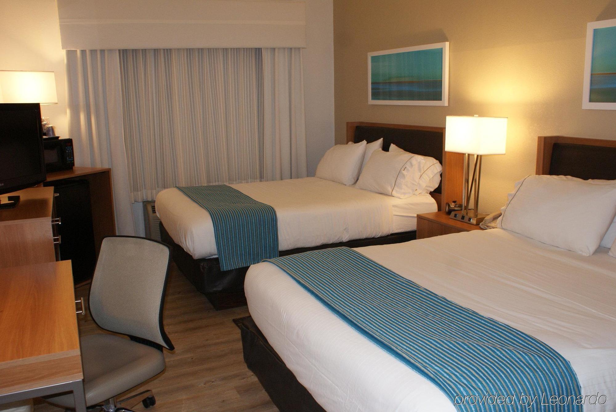 Holiday Inn Express Hotel Pittsburgh-North/Harmarville By Ihg Ngoại thất bức ảnh