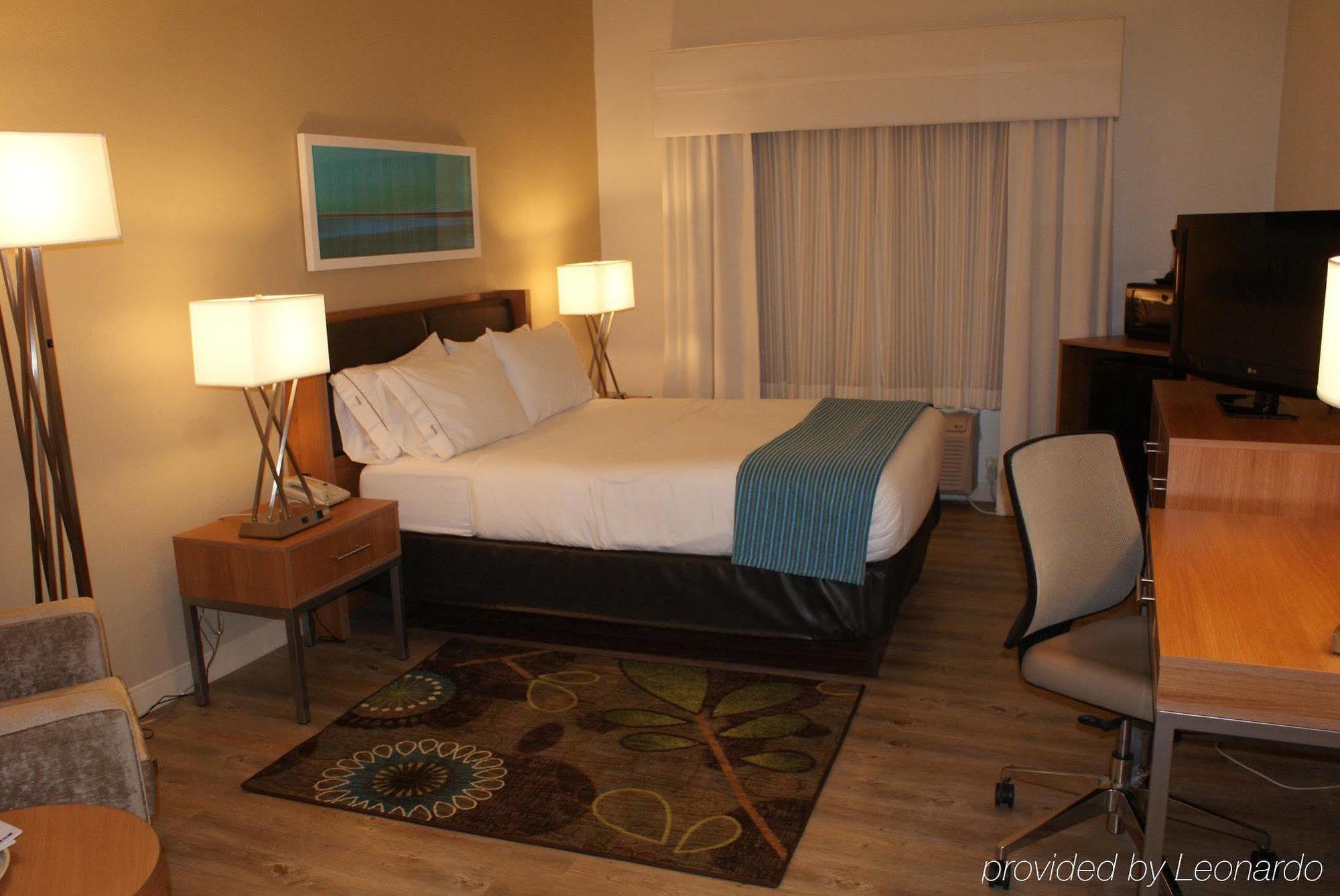 Holiday Inn Express Hotel Pittsburgh-North/Harmarville By Ihg Ngoại thất bức ảnh